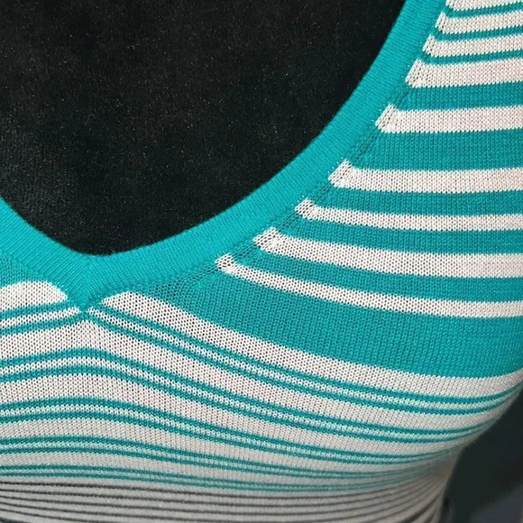 •BCBG MAXAZRIA• - Picture 5 of 6